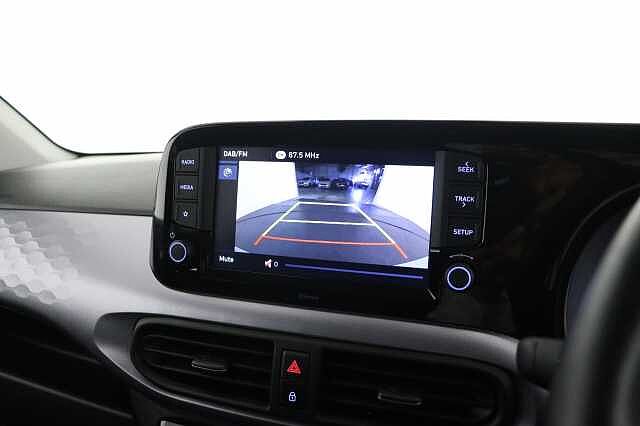 Hyundai i10 1.0 MPi Premium 5dr Auto Hatchback