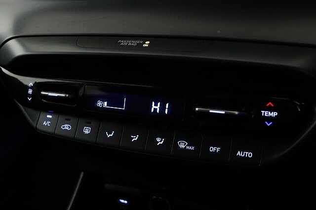 Hyundai I20 1.0T GDi Premium 5dr DCT Hatchback Black