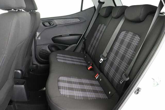 Hyundai i10 1.0 MPi Premium 5dr Auto Hatchback