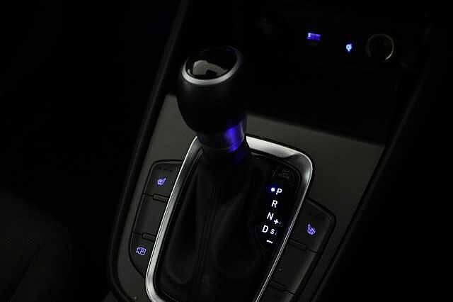 Hyundai KONA 1.6 GDi Hybrid Premium 5dr DCT Hatchback