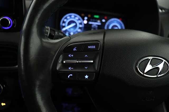 Hyundai KONA 1.6 GDi Hybrid Premium 5dr DCT Hatchback