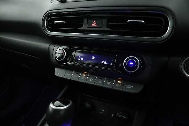 Hyundai KONA 1.6 GDi Hybrid Premium 5dr DCT Hatchback