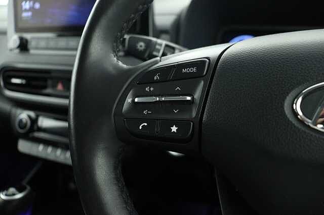 Hyundai KONA 1.6 GDi Hybrid Premium 5dr DCT Hatchback