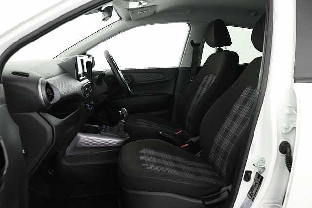 Hyundai i10 1.0 MPi Premium 5dr Auto Hatchback