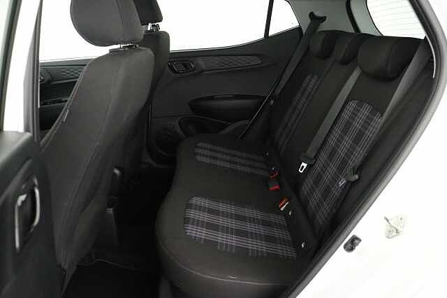 Hyundai i10 1.0 MPi Premium 5dr Auto Hatchback