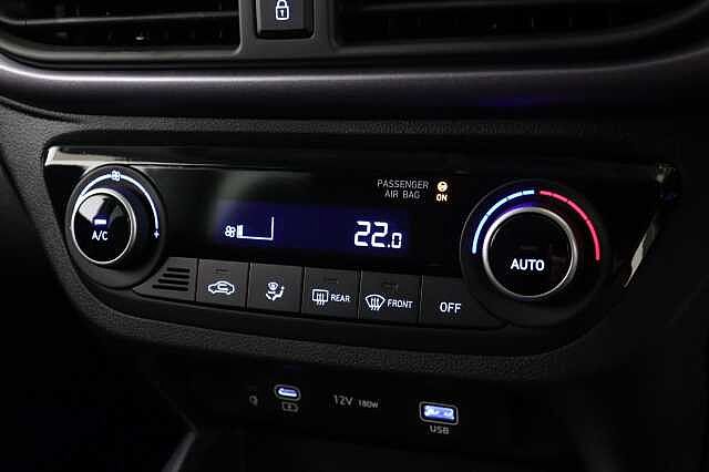 Hyundai i10 1.2 [79] Premium 5dr Auto [Nav] Hatchback