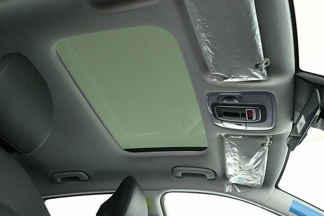 Hyundai KONA 1.6 GDi Hybrid Ultimate 5dr DCT [Lux Pack]