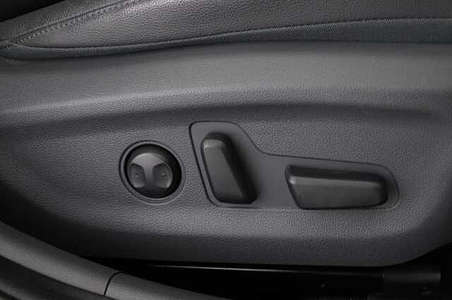 Hyundai IONIQ 1.6 GDi Hybrid Premium SE 5dr DCT