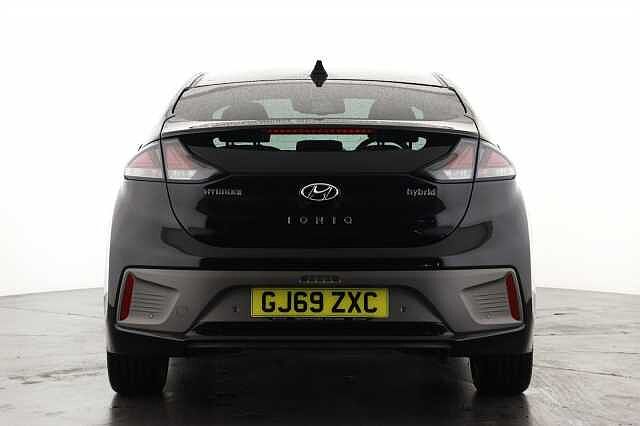 Hyundai IONIQ 1.6 GDi Hybrid Premium SE 5dr DCT