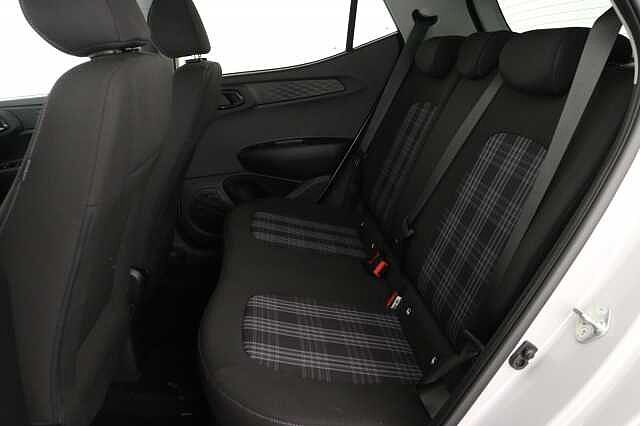 Hyundai i10 1.0 [63] Premium 5dr Auto [Nav]