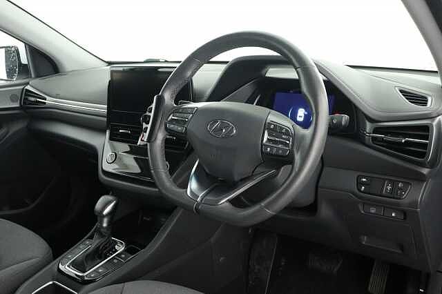 Hyundai IONIQ 1.6 GDi Hybrid Premium 5dr DCT