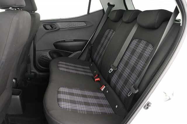 Hyundai i10 1.2 [79] Premium 5dr Auto [Nav]