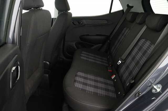 Hyundai i10 1.0 [63] Premium 5dr Auto [Nav]