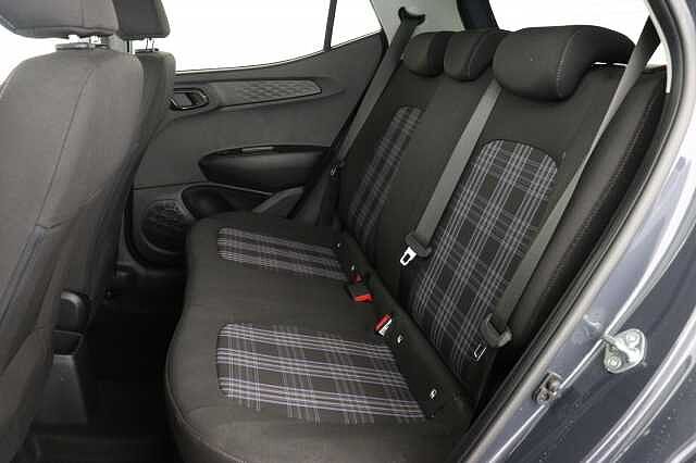 Hyundai i10 1.0 [63] Premium 5dr Auto [Nav]