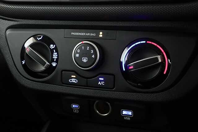 Hyundai i10 1.0 [63] Advance 5dr [Nav]