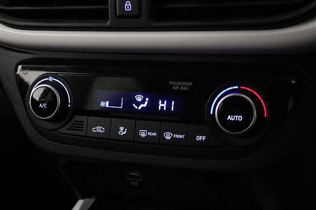 Hyundai i10 1.2 MPi Premium 5dr Auto