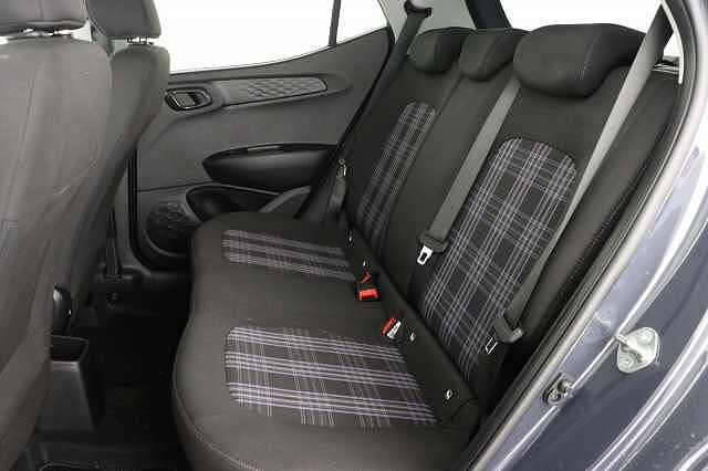 Hyundai i10 1.0 MPi Premium 5dr