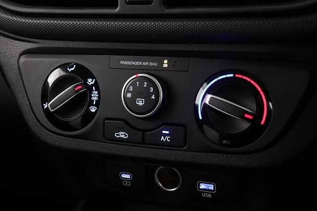 Hyundai i10 1.0 [63] Advance 5dr [Nav]