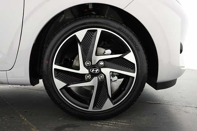 Hyundai i10 1.2 [79] Premium 5dr [Nav]