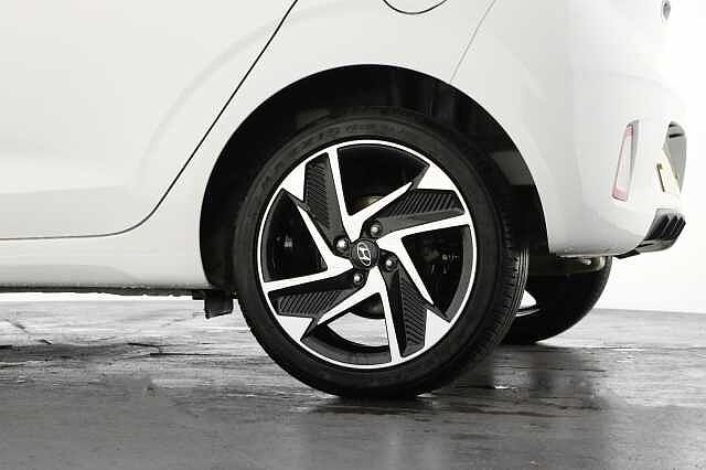 Hyundai i10 1.2 MPi Premium 5dr
