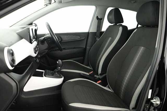 Hyundai i10 1.0 MPi Premium 5dr Auto