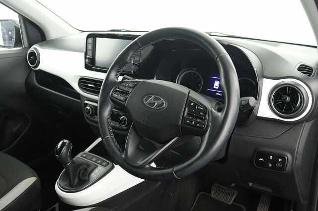 Hyundai i10 1.0 MPi Premium 5dr Auto