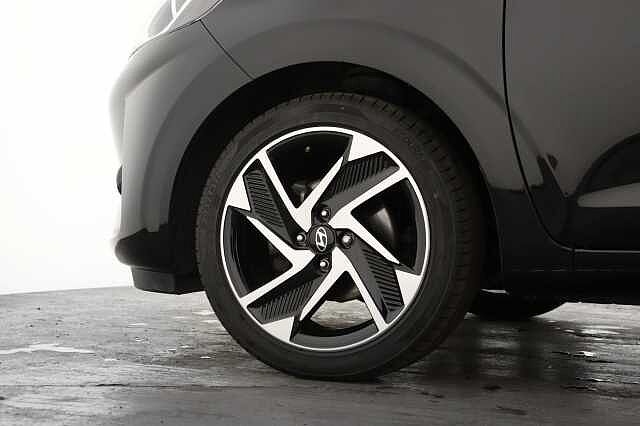Hyundai i10 1.0 [63] Premium 5dr Auto [Nav]
