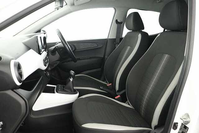 Hyundai i10 1.0 MPi Premium 5dr