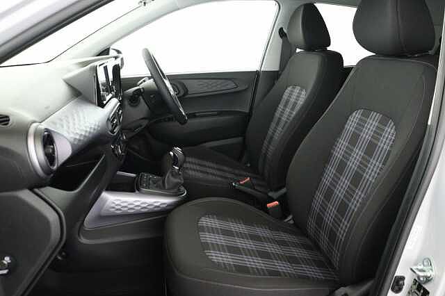 Hyundai i10 1.2 [79] Premium 5dr Auto [Nav]