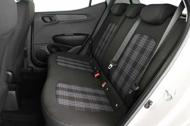 Hyundai i10 1.2 [79] Premium 5dr Auto [Nav]